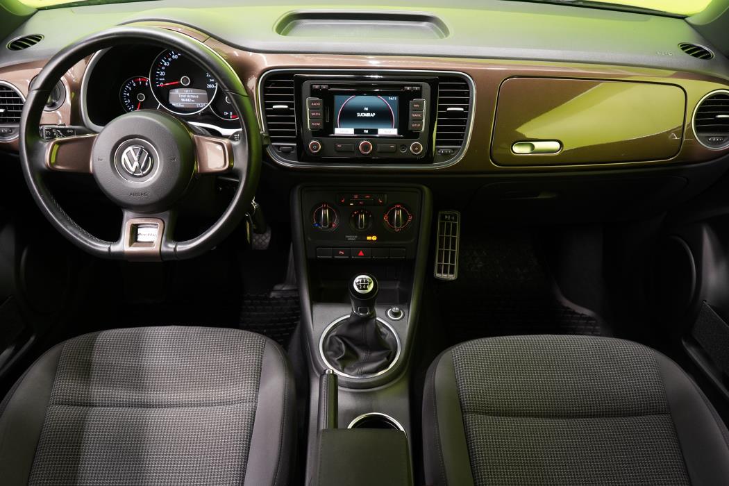 Volkswagen Beetle 2012