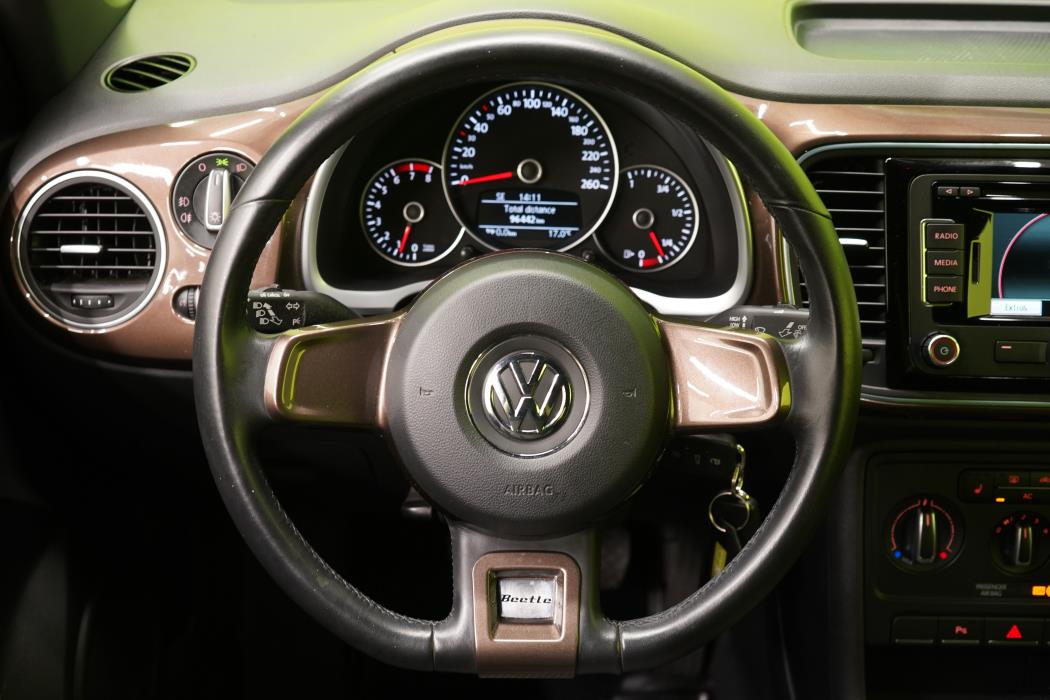 Volkswagen Beetle 2012