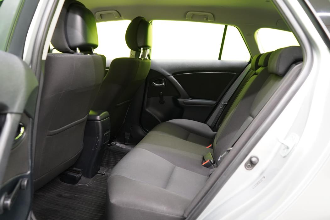 Toyota Avensis 2010