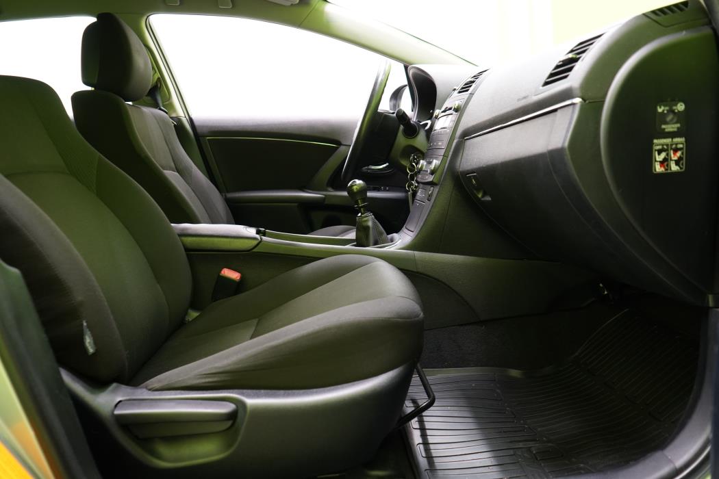 Toyota Avensis 2010