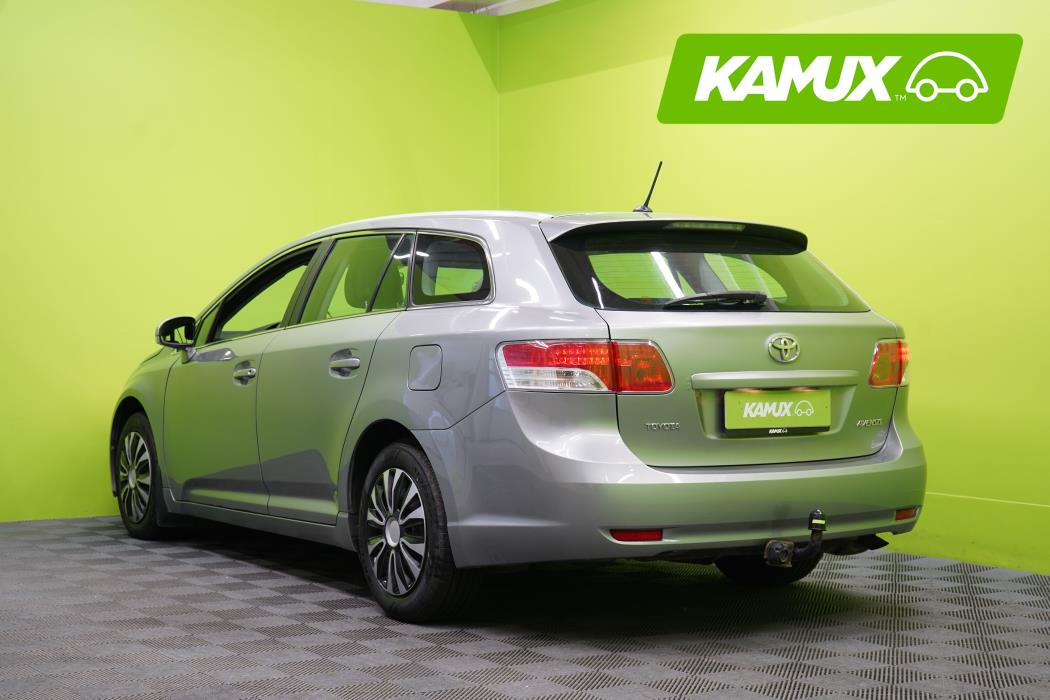 Toyota Avensis 2010