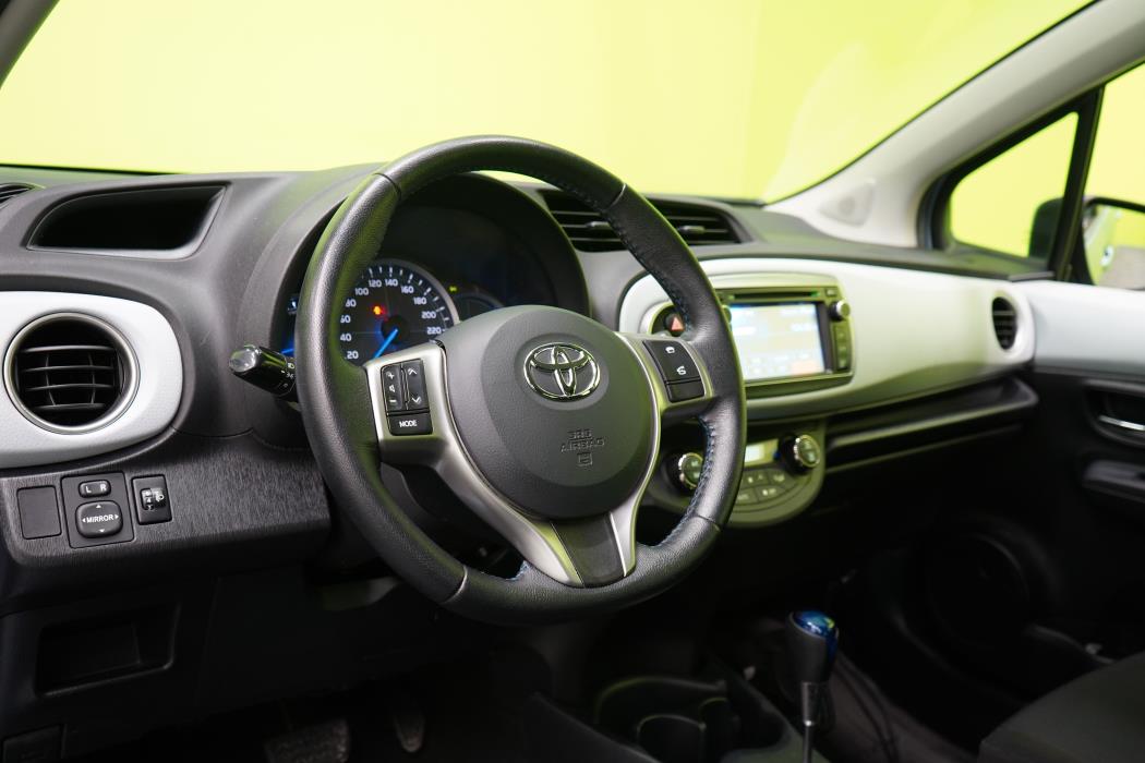 Toyota Yaris 2012