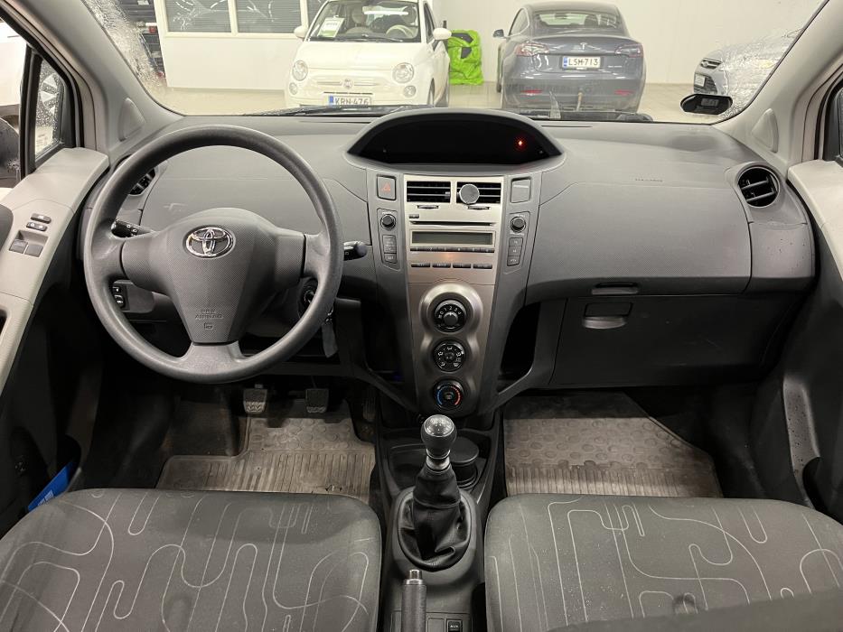 Toyota Yaris 2009
