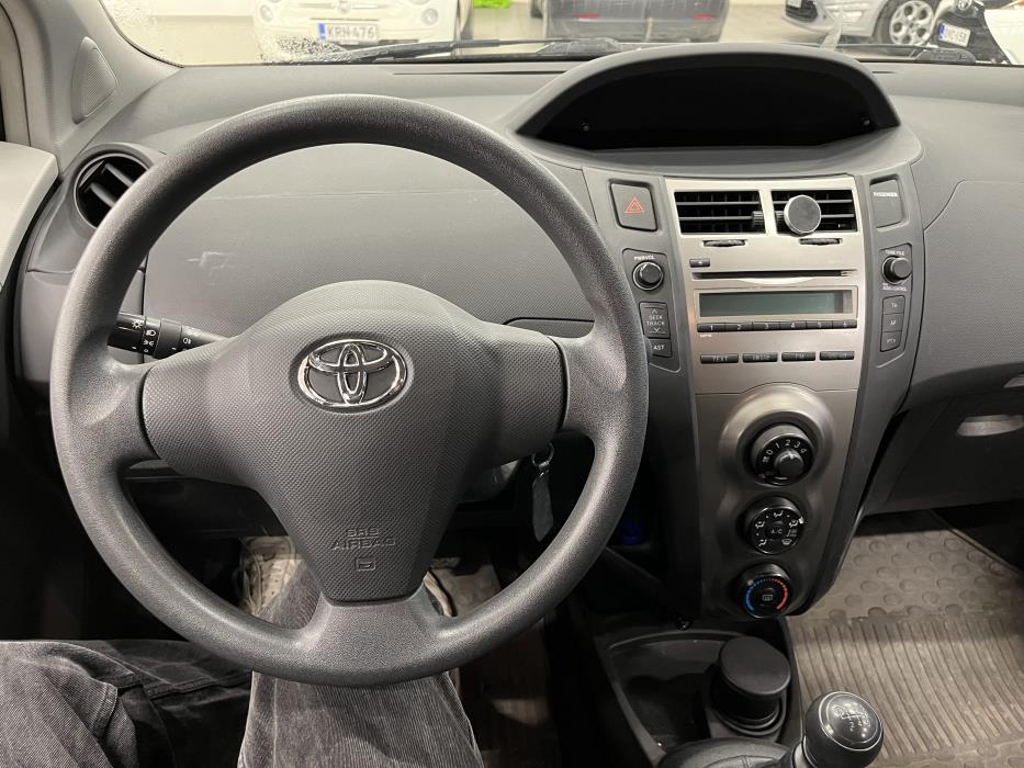 Toyota Yaris 2009