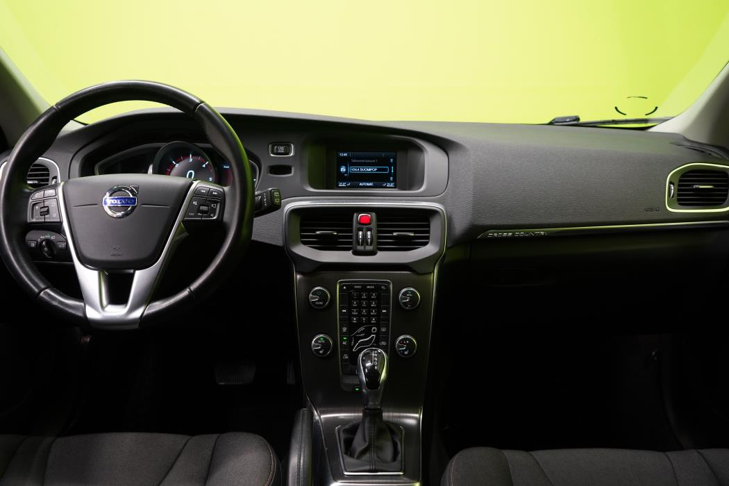 Volvo V40 Cross Country 2016