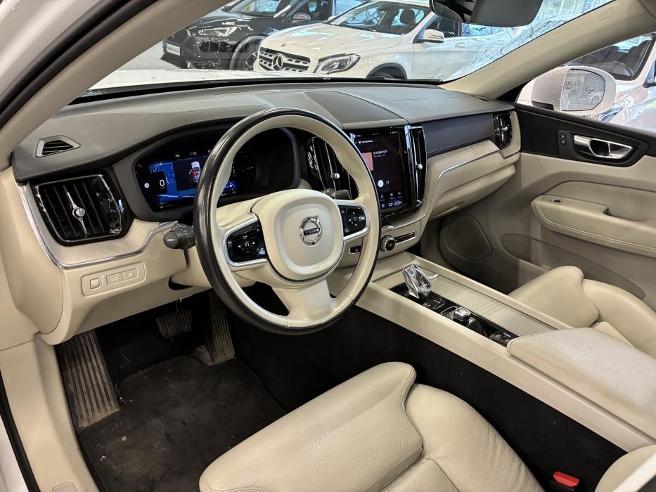 Volvo XC60 2022