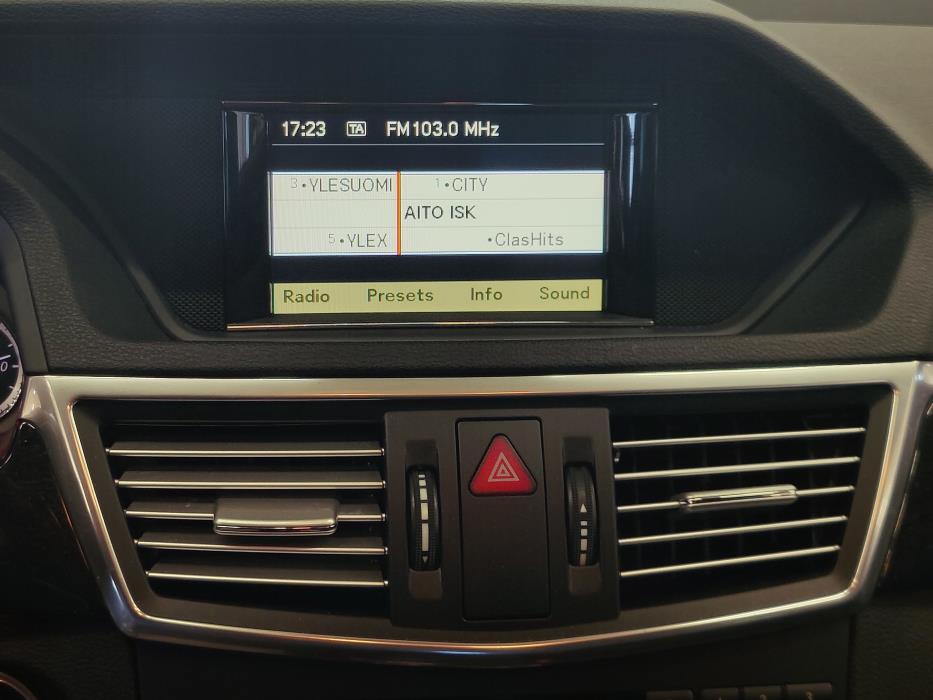 Mercedes-Benz E 2010