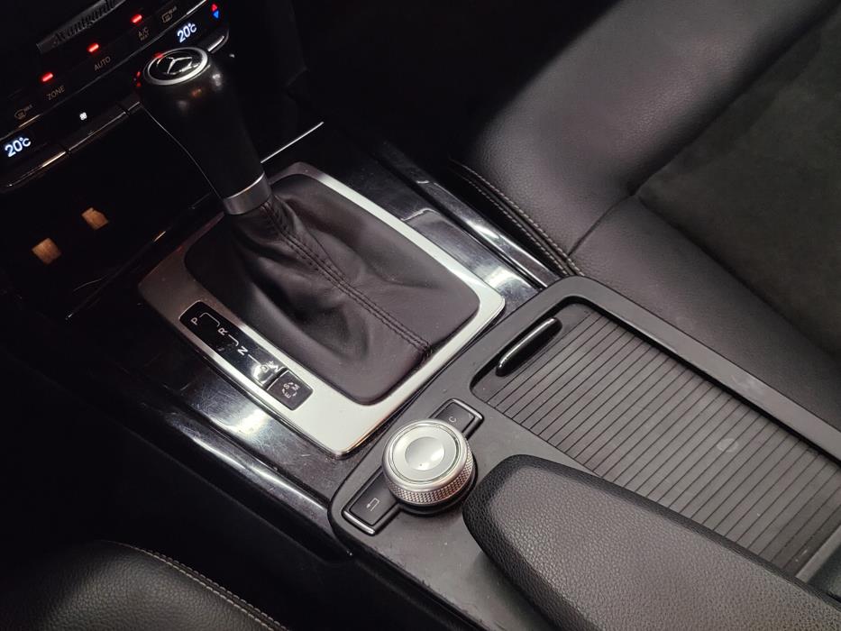 Mercedes-Benz E 2010