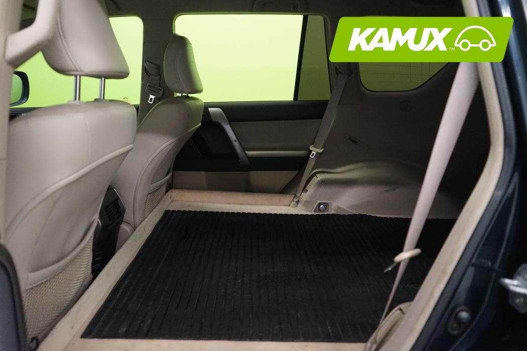 Toyota Land Cruiser 2012