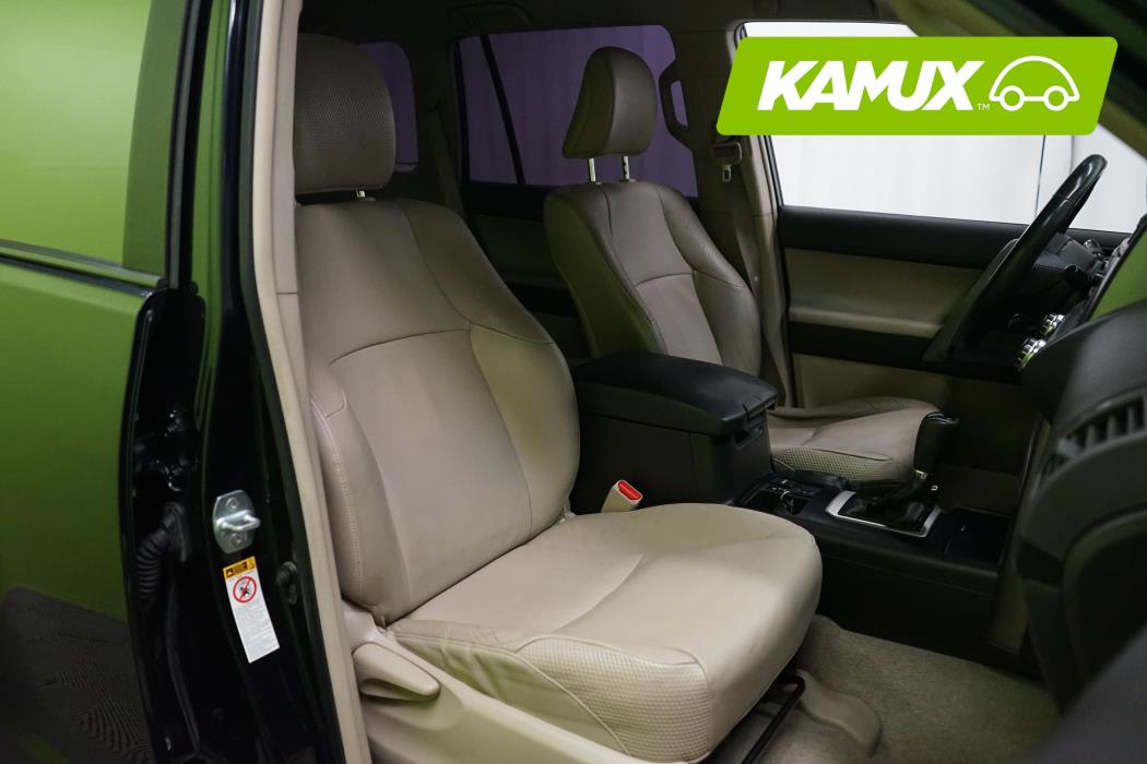 Toyota Land Cruiser 2012