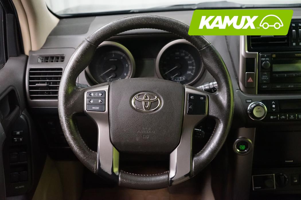 Toyota Land Cruiser 2012