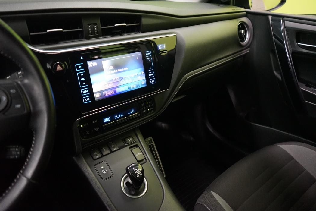 Toyota Auris 2016