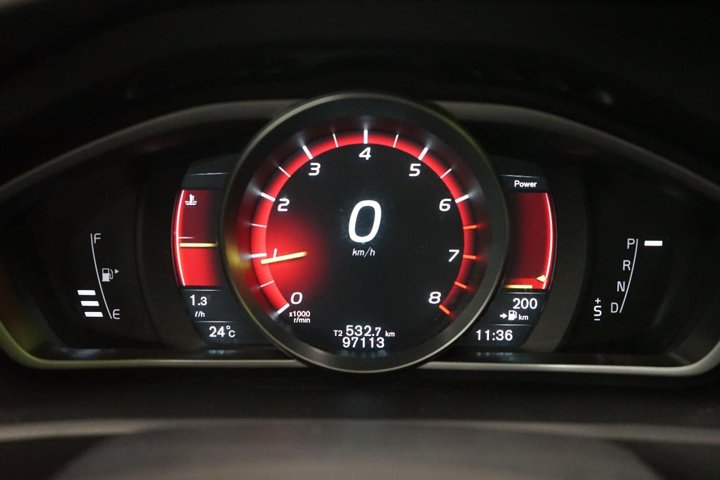 Volvo V40 2020