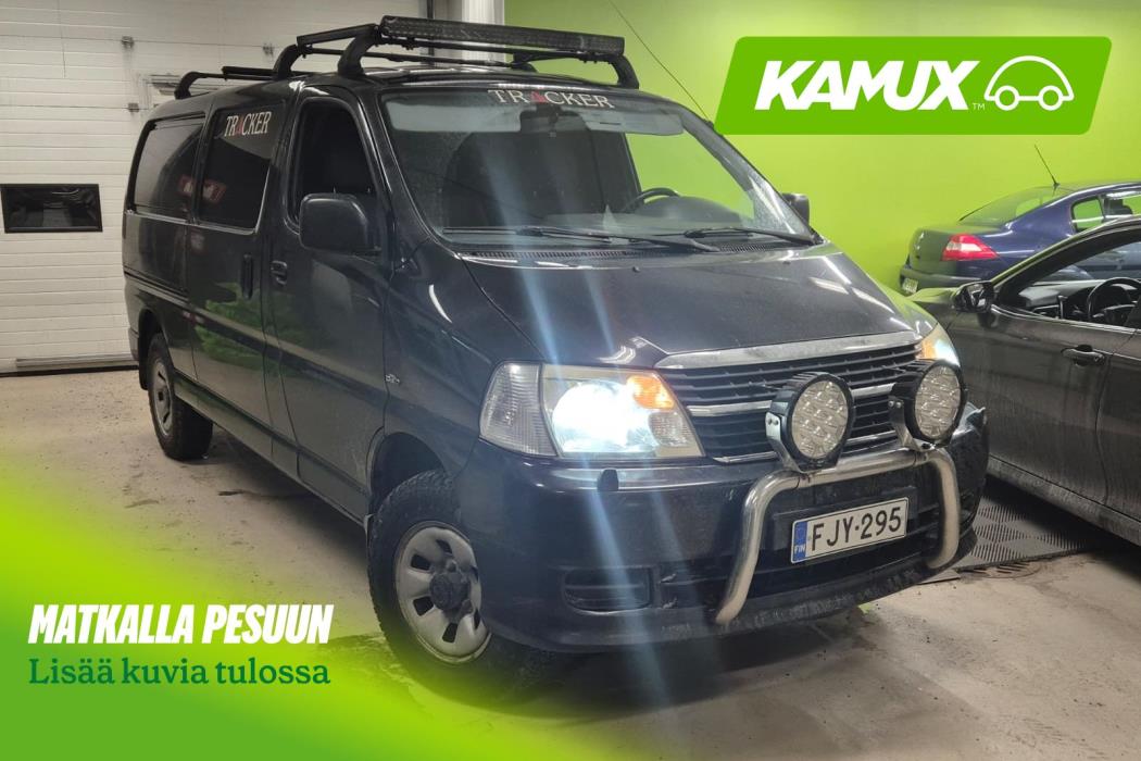 Toyota Hiace 2010