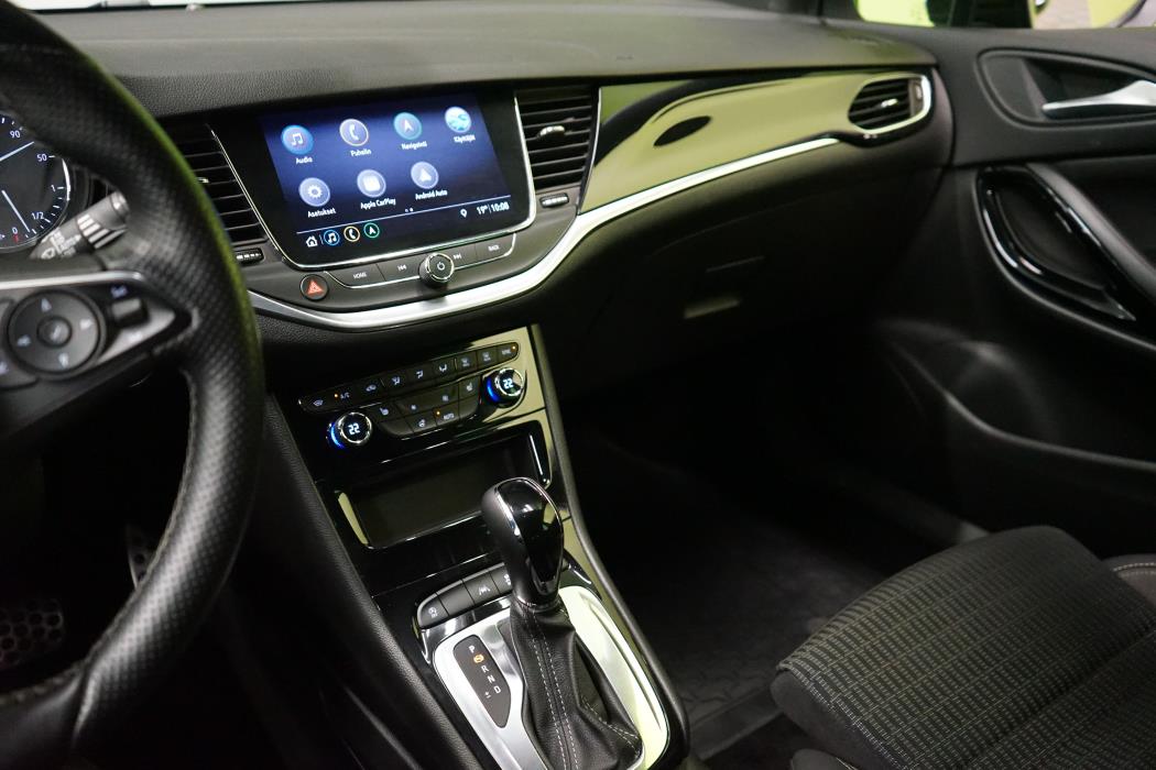 Opel Astra 2021