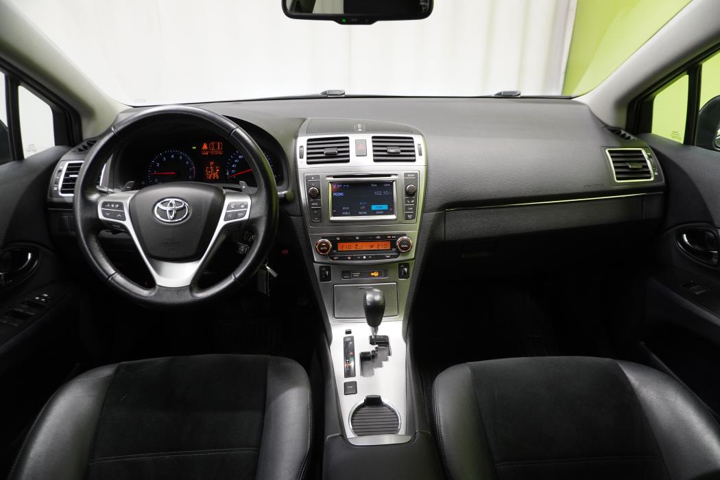 Toyota Avensis 2014