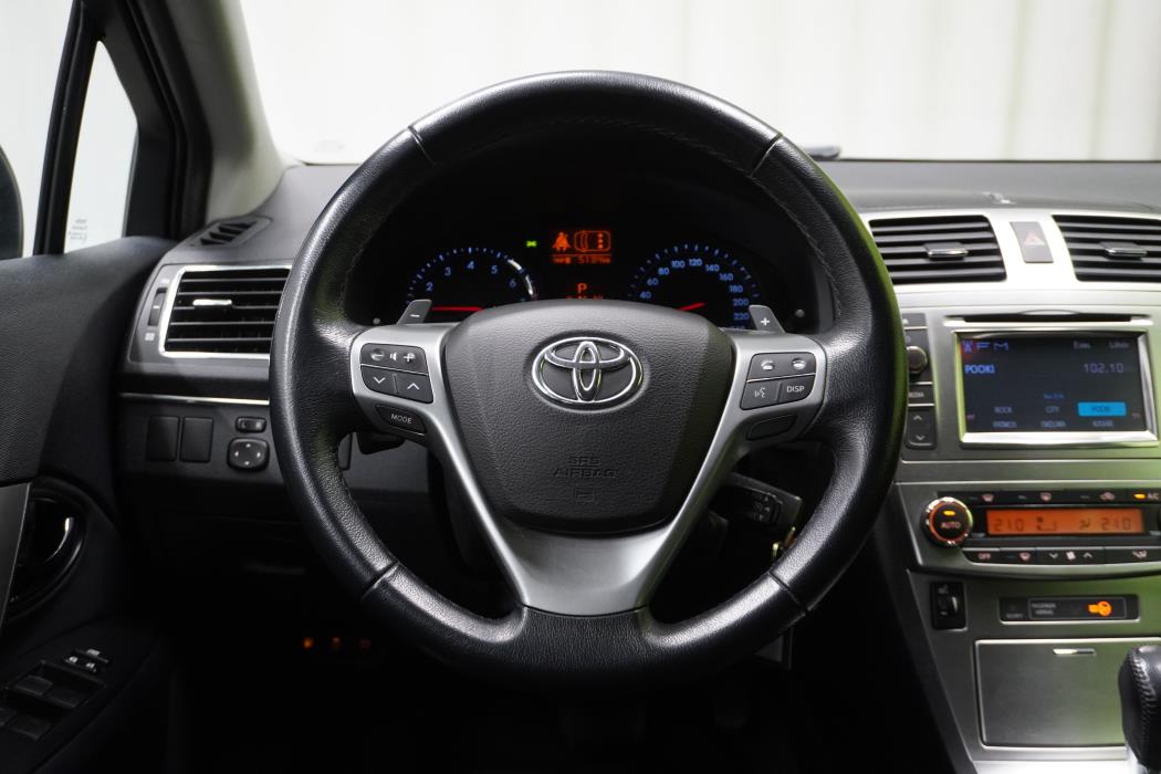 Toyota Avensis 2014
