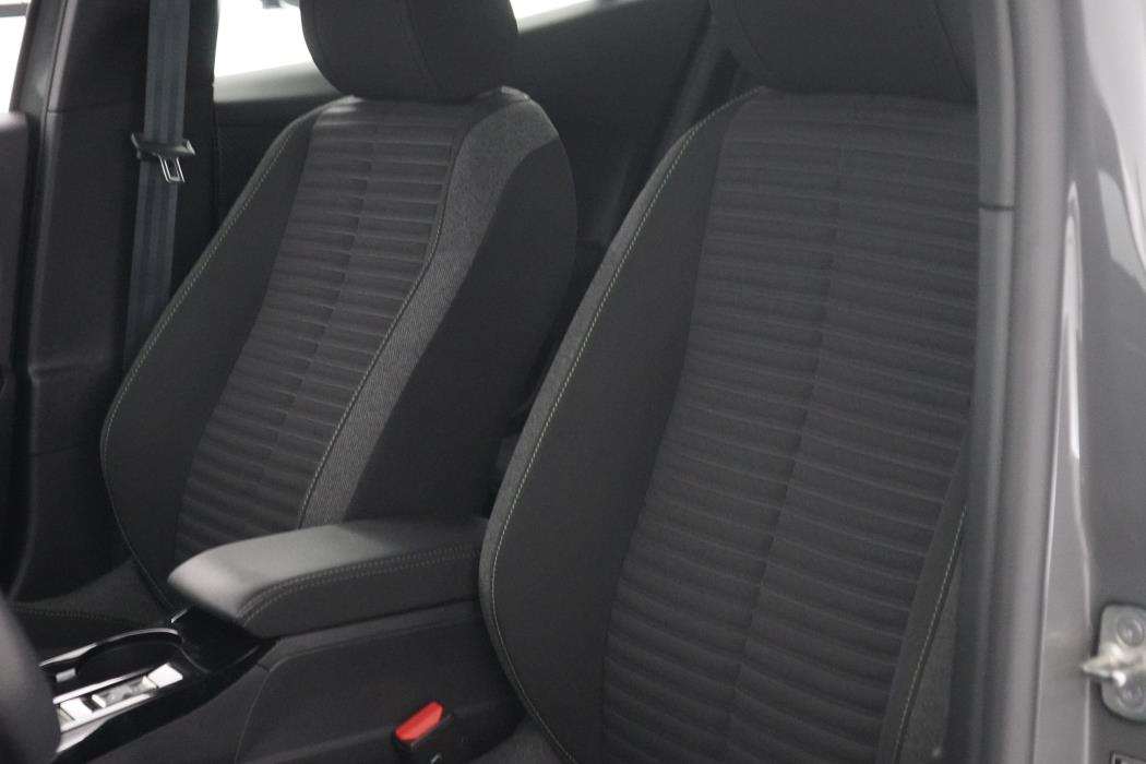 Peugeot e-2008 2024