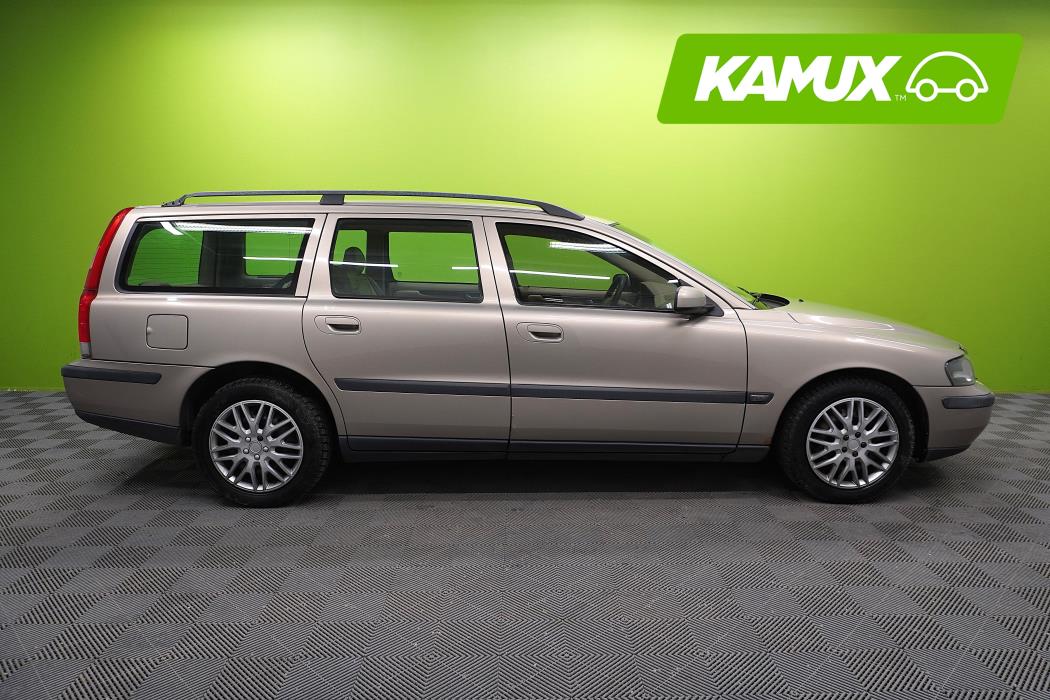 Volvo V70 2004