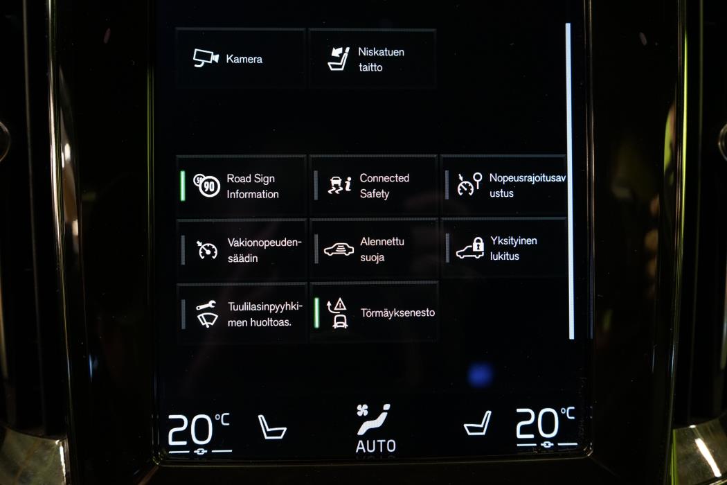 Volvo V60 2022