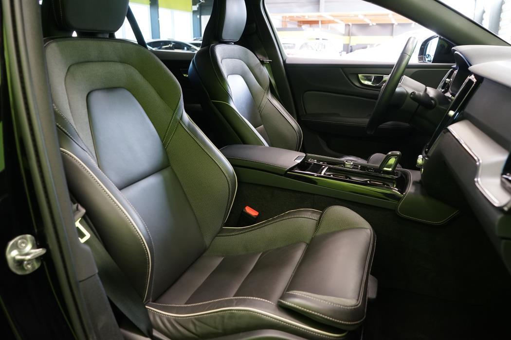 Volvo V60 2022