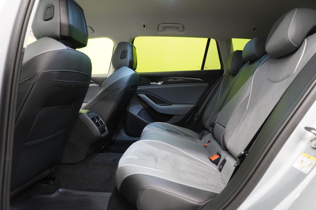 Volkswagen Passat 2024