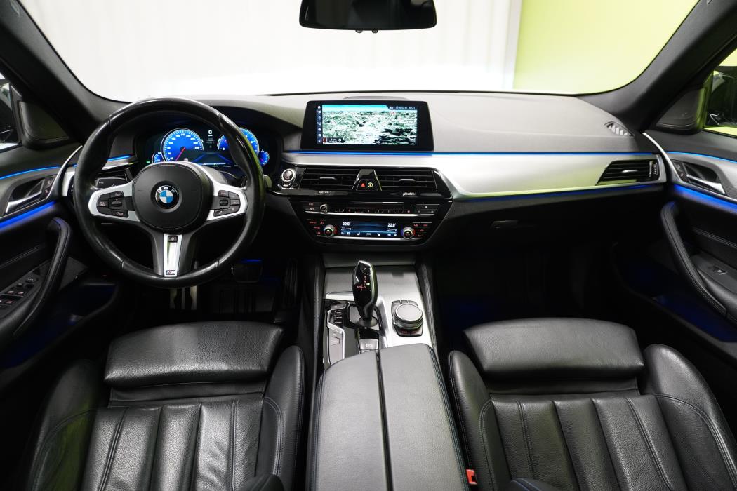 BMW 530 2019