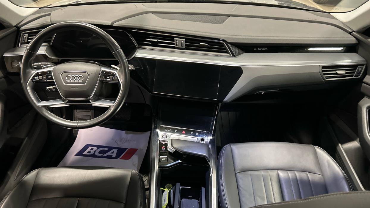 Audi Q8 e-tron 2024