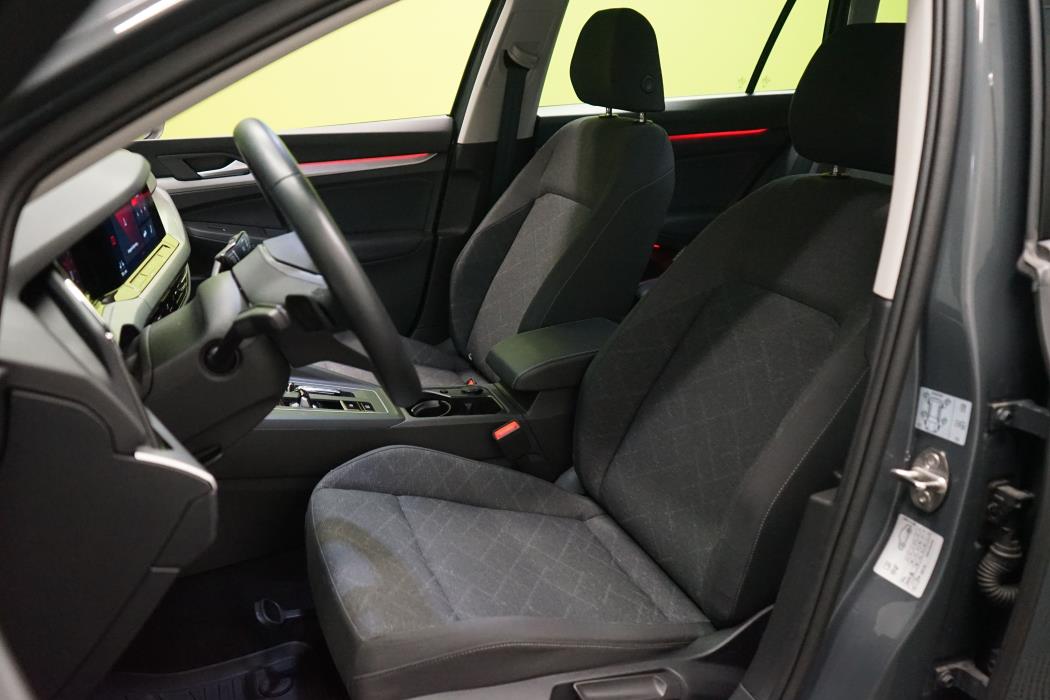Volkswagen Golf 2024