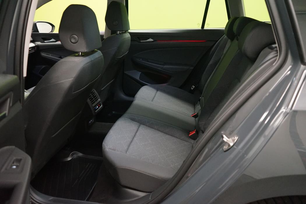 Volkswagen Golf 2024
