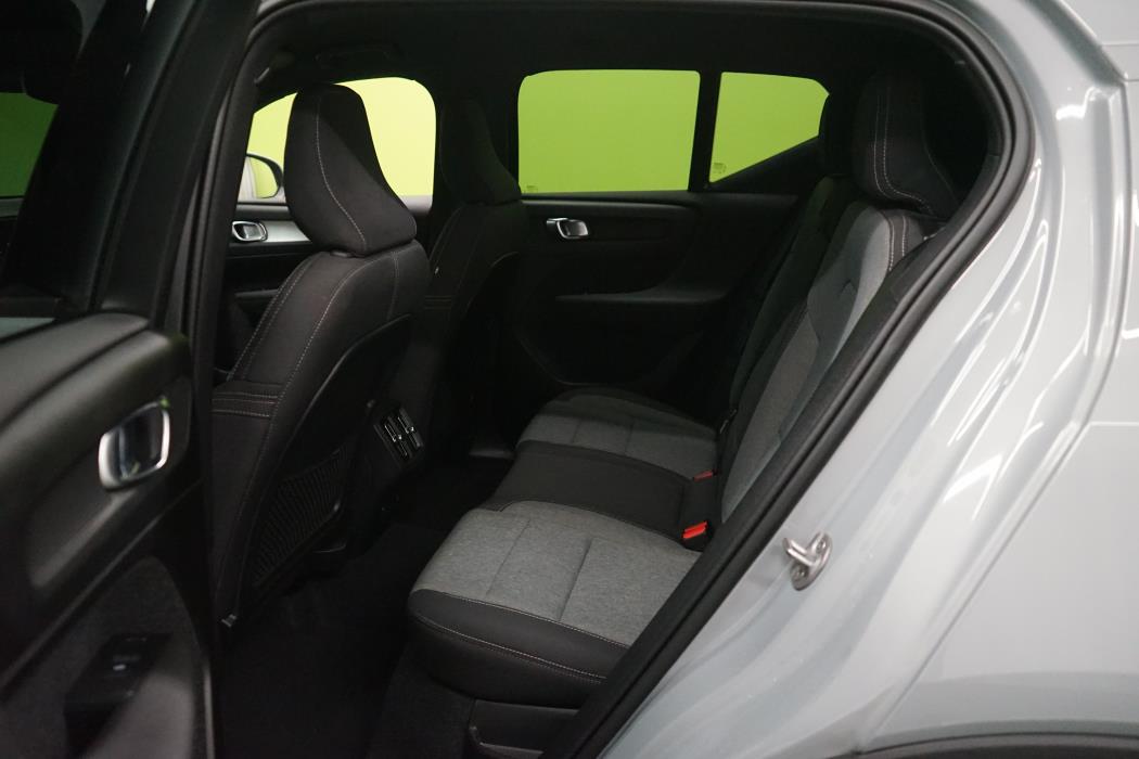 Volvo XC40 2024