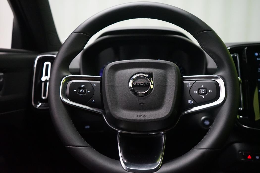 Volvo XC40 2024