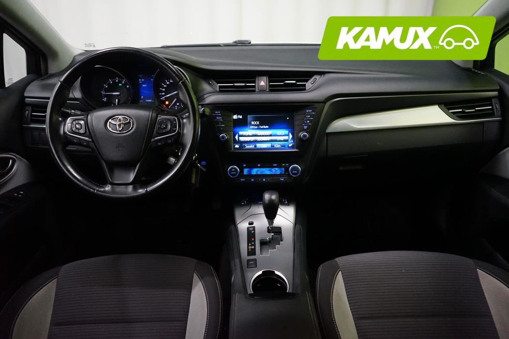 Toyota Avensis 2016