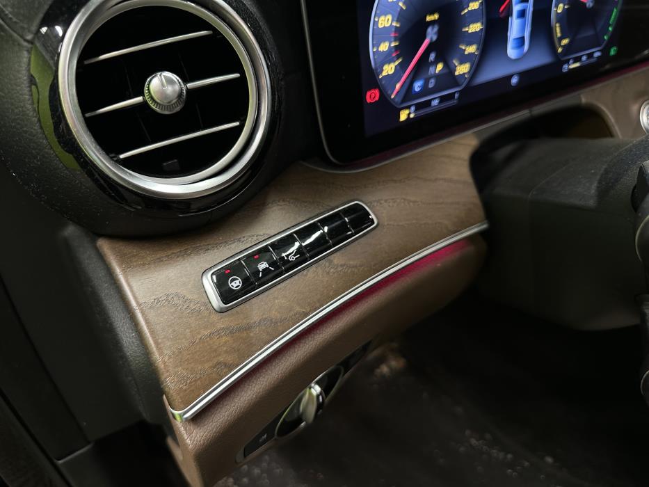 Mercedes-Benz E 2017