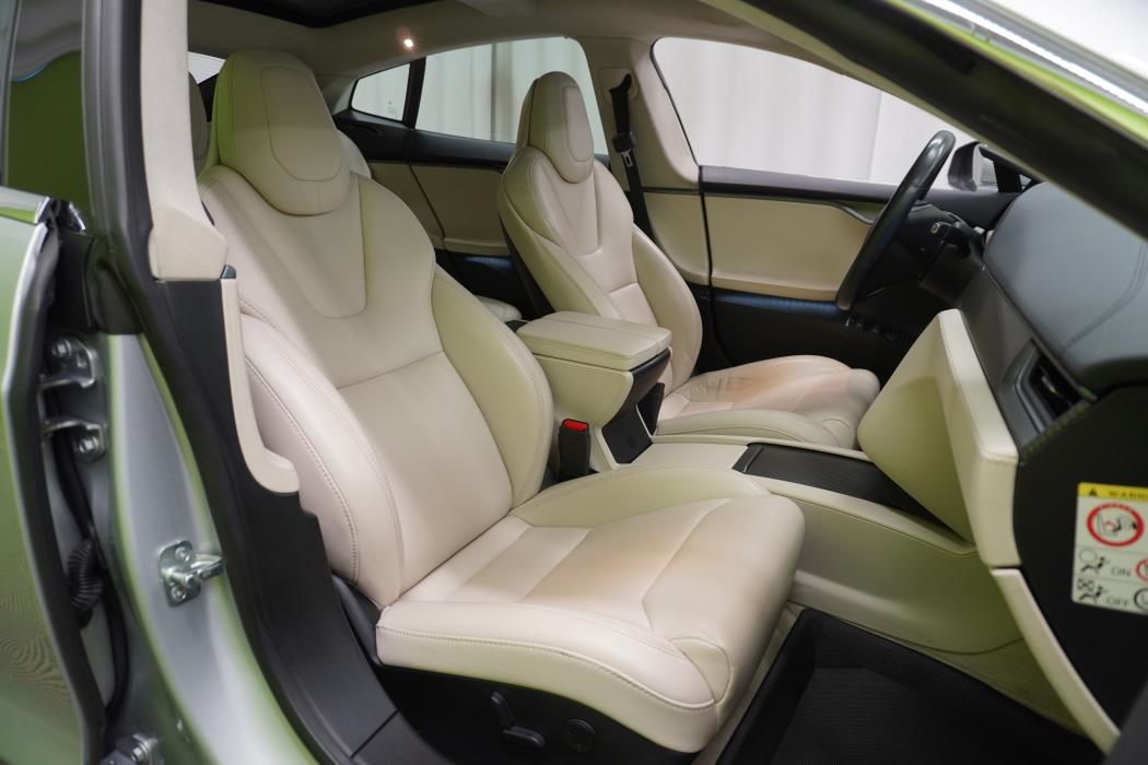 Tesla Model S 2018