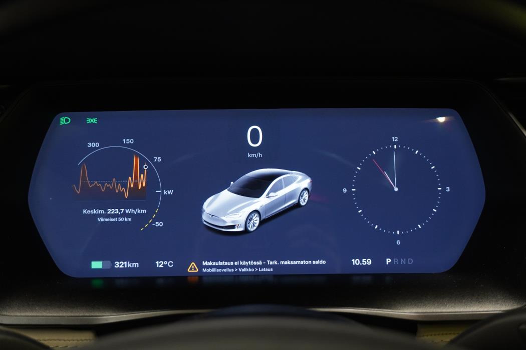 Tesla Model S 2018