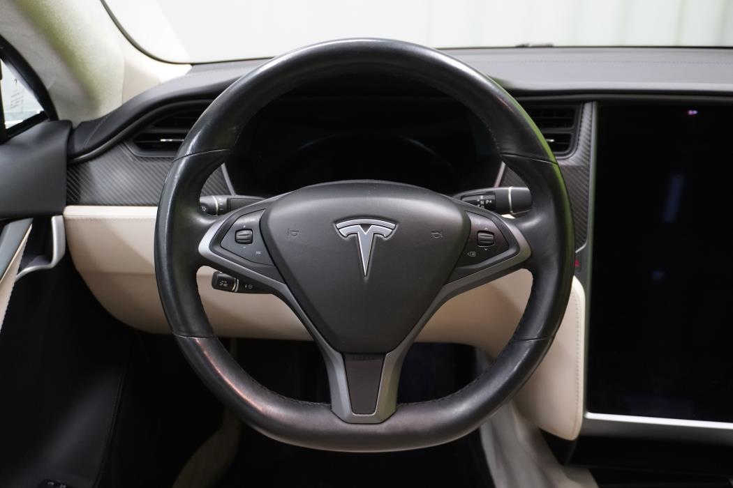 Tesla Model S 2018