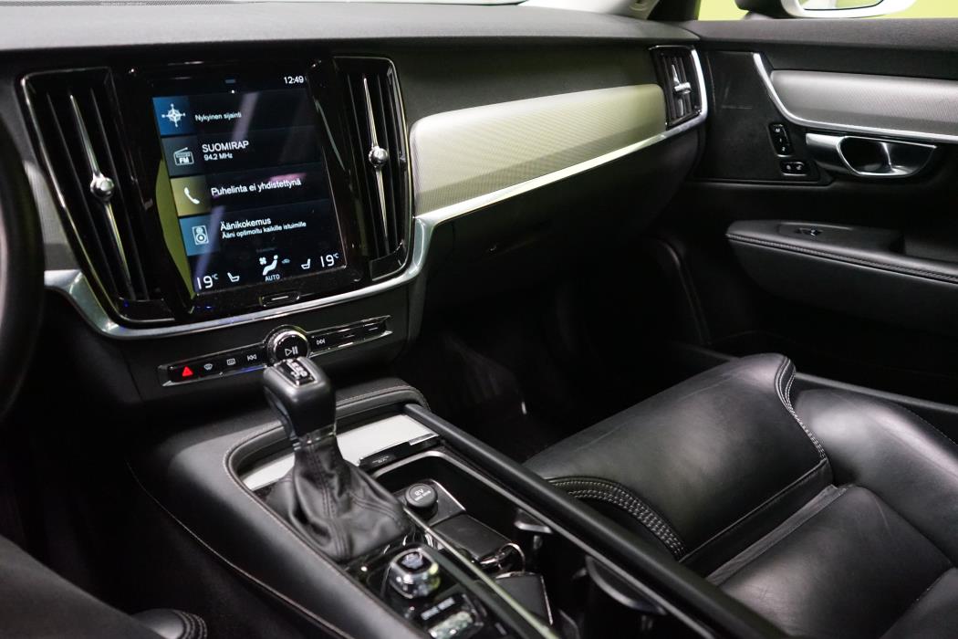 Volvo V90 Cross Country 2020
