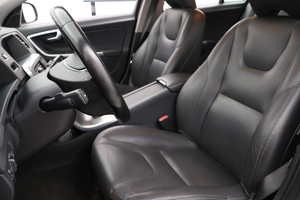 Volvo V60 2016