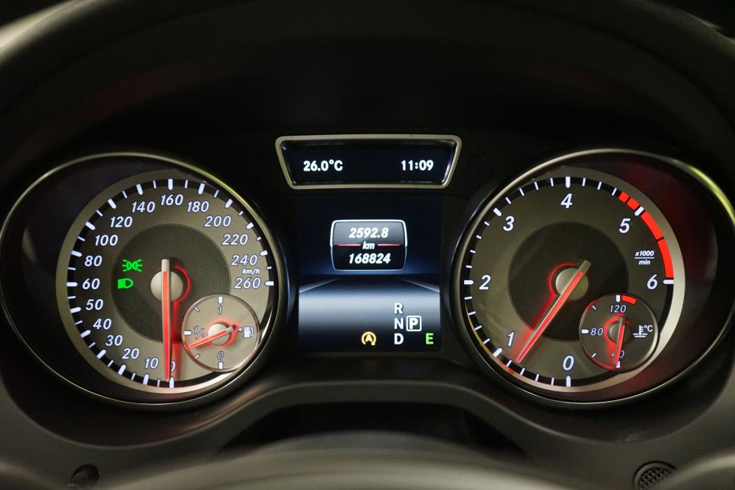 Mercedes-Benz CLA 2015