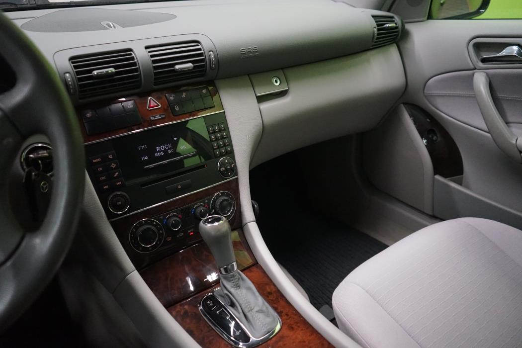 Mercedes-Benz C 2006
