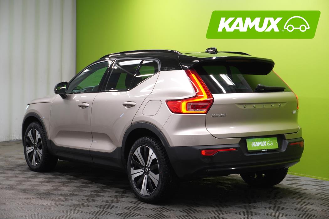 Volvo XC40 2023
