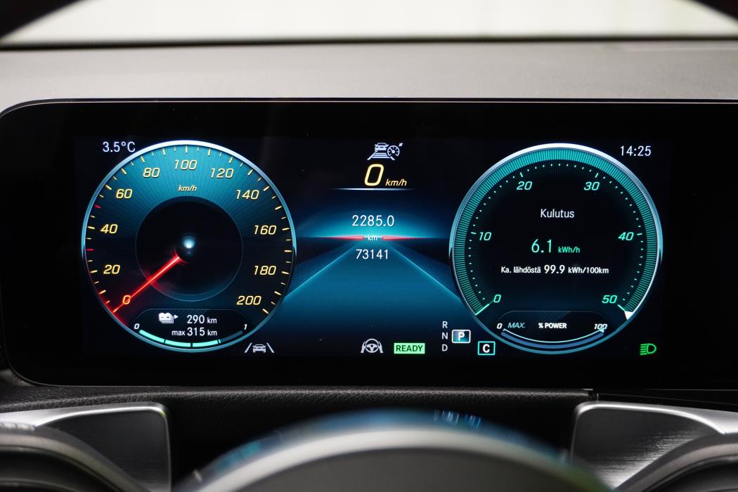 Mercedes-Benz EQB 2023