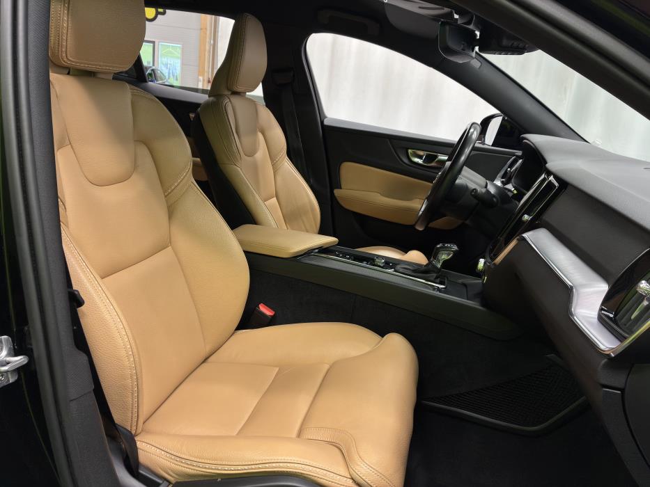 Volvo V60 Cross Country 2020