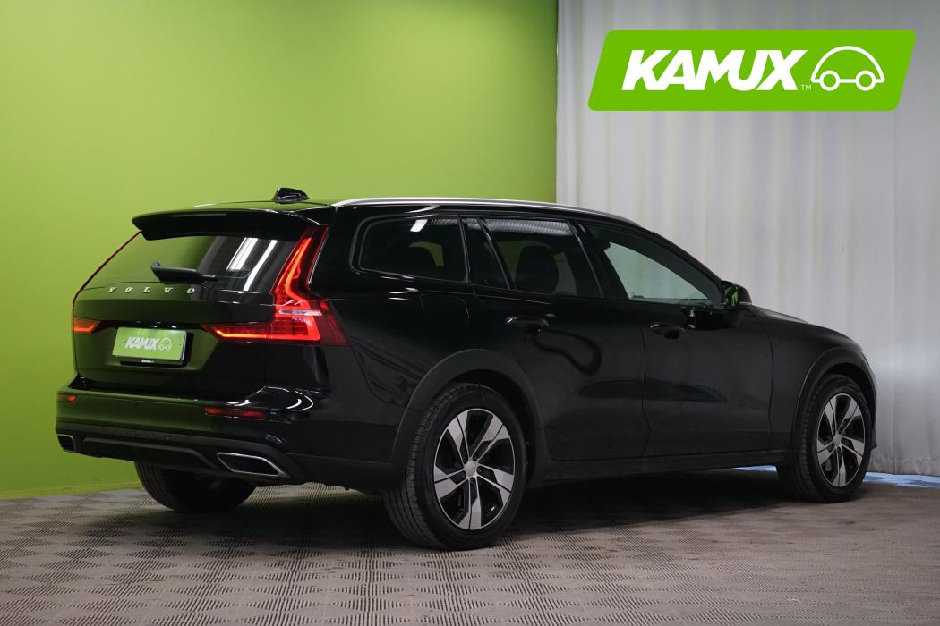 Volvo V60 Cross Country 2020