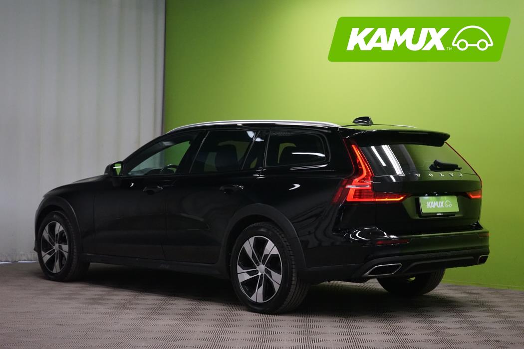 Volvo V60 Cross Country 2020