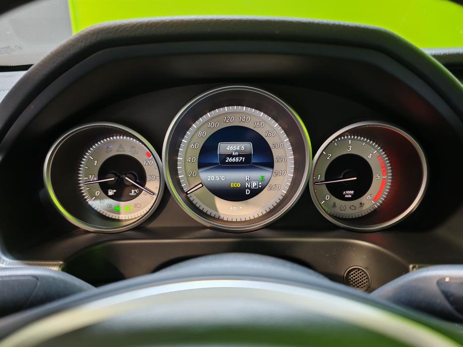 Mercedes-Benz E 2016