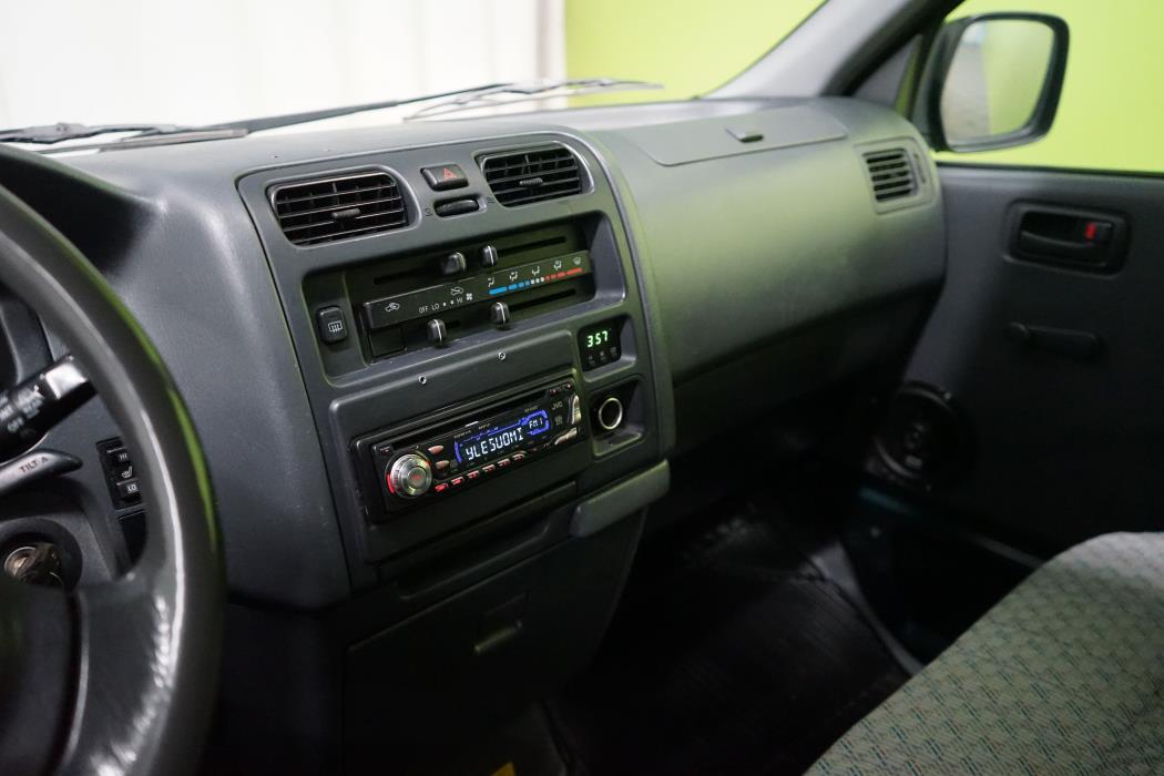 Toyota Hiace 2005