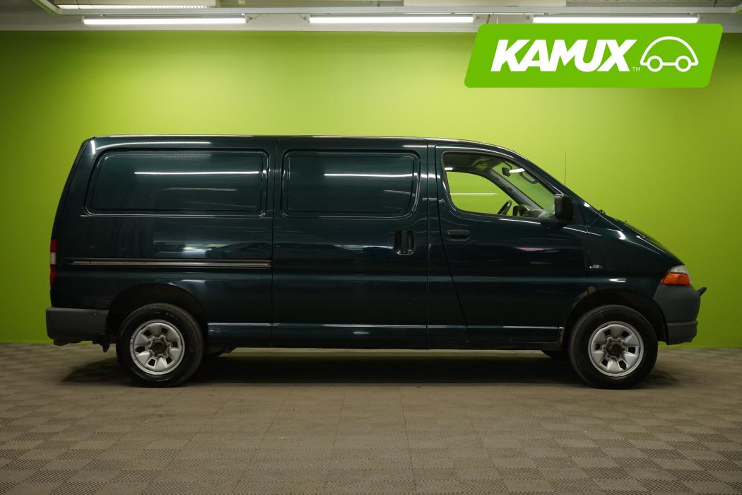 Toyota Hiace 2005