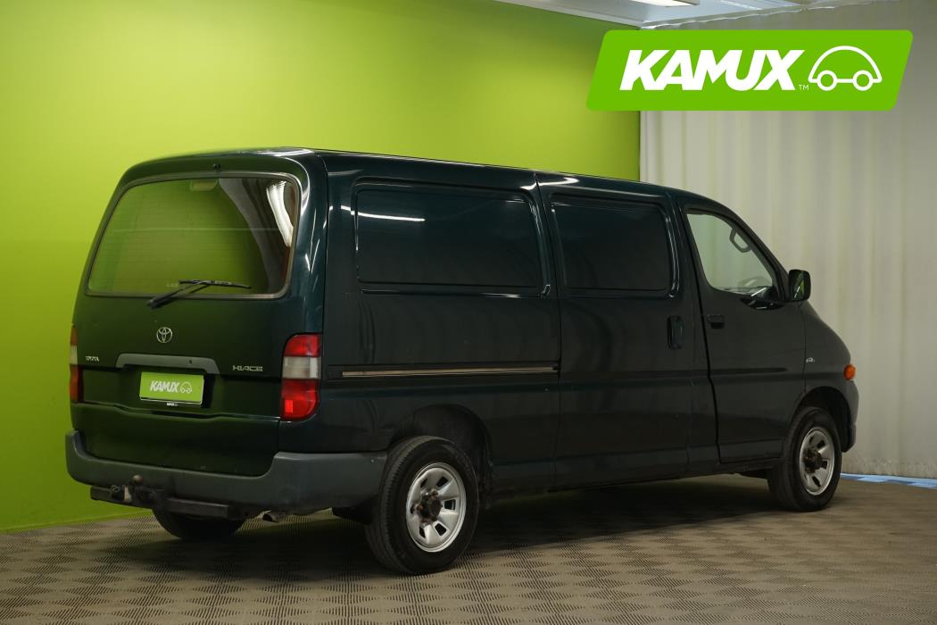 Toyota Hiace 2005